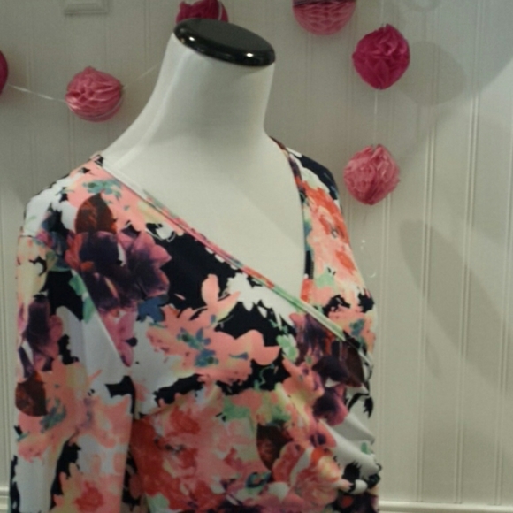 Long Sleeve Floor Length Floral Dress Size L - Picture 2 of 4